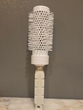 T3 Round 2" Brush